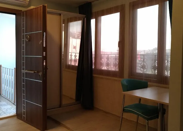 Marvel Suites- Adults Only Otel 3*