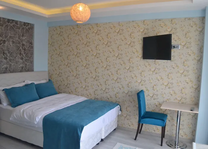 Marvel Suites- Adults Only Otel