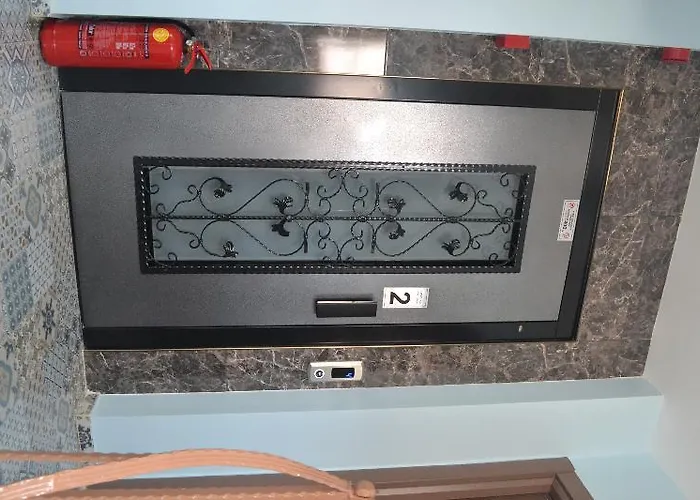 Marvel Suites- Adults Only Otel 3*