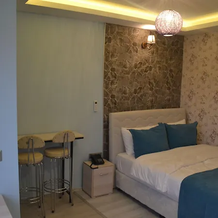 Marvel Suites- Adults Only 酒店 3*