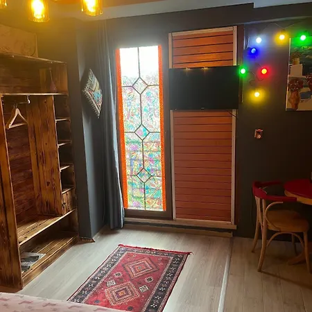 Marvel Suites- Adults Only Стамбул
