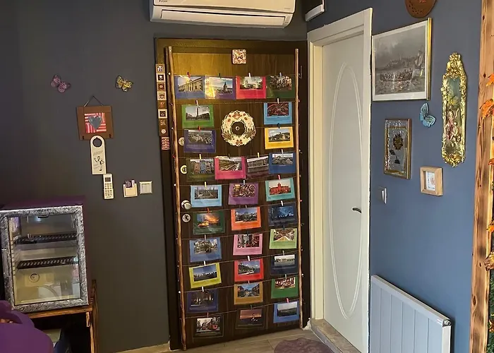 酒店 Marvel Suites- Adults Only 3*